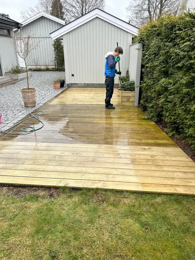 Høytrykksspyling av terrasse, Vestskogen